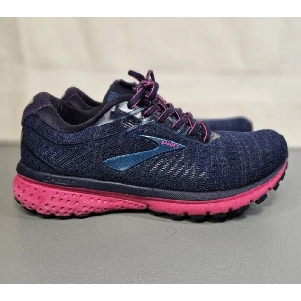 Brooks Ghost 12 Running Shoes Womens 10.5M Navy & Pink Cushion Tennis Sneakers